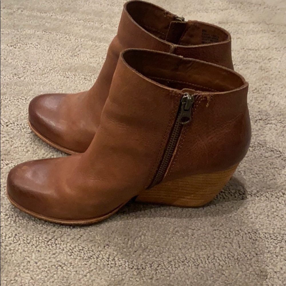 Kork-ease boots